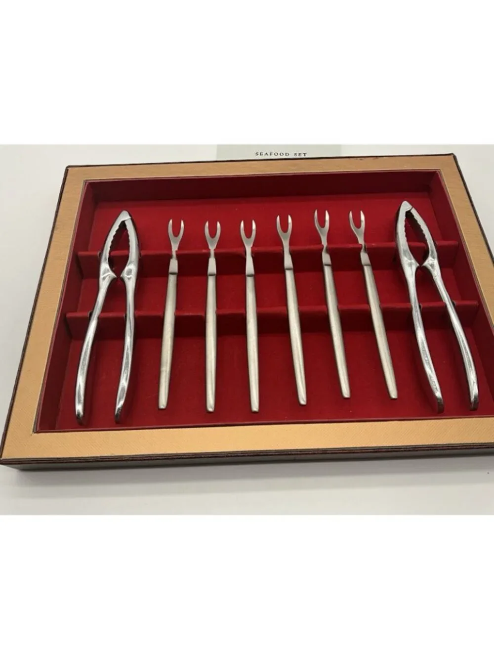 Kalmar Design Seafood Set Made in Italy Includes Forks and Crackers in Gift Box